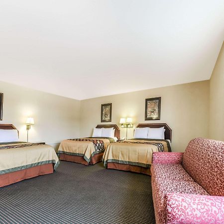 Super 8 By Wyndham Burleson Fort Worth Area Εξωτερικό φωτογραφία